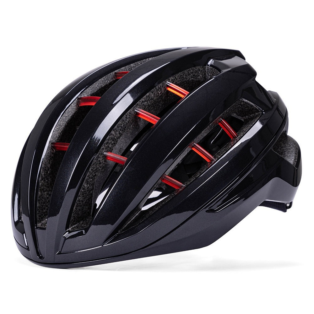 Men's protective road cycling helmet. Aerodynamic design, lightweight for serious bike riders and ultimate safety.