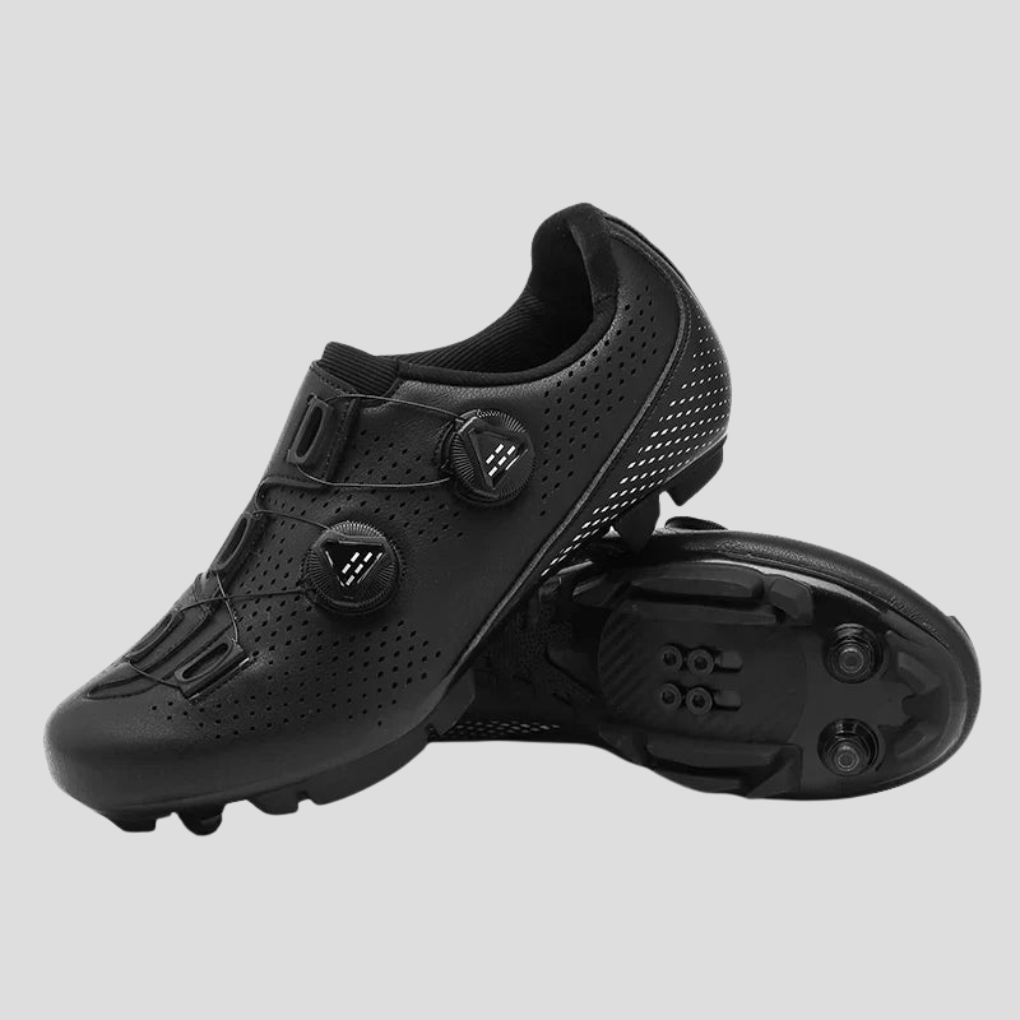 Men's all-terrain cycling shoes for MTB & road, featuring durable clipless design for performance adventures.