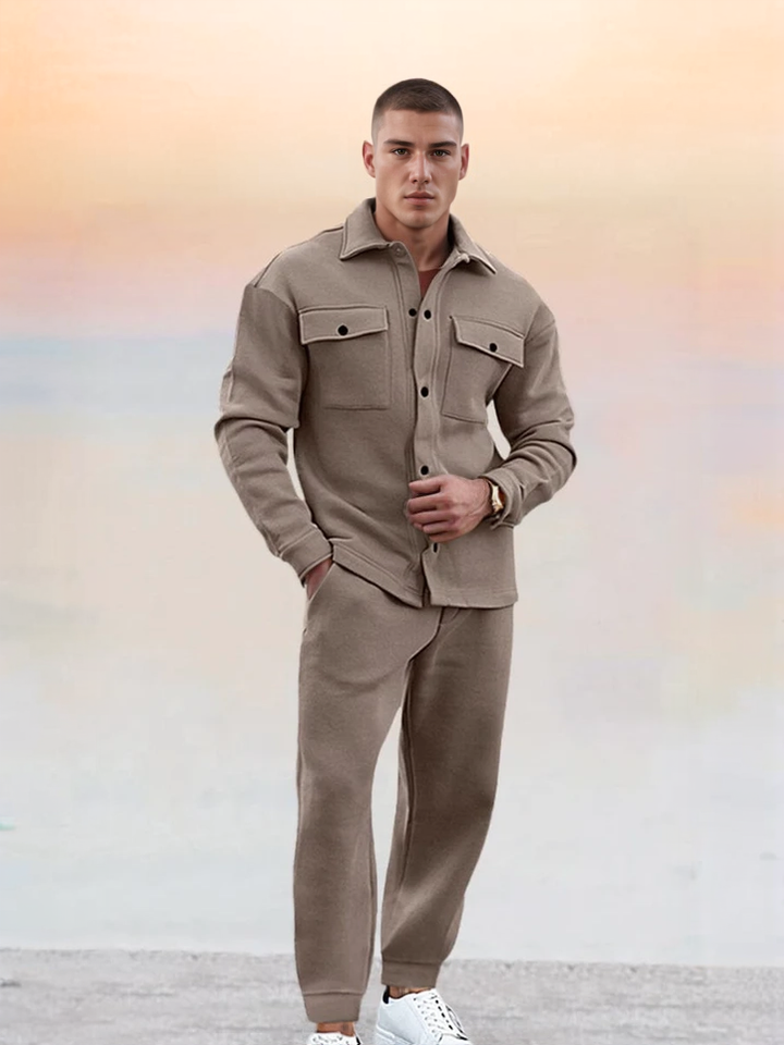 Men's athleisure 2-piece set: Comfortable & stylish matching outfit for daily casual wear.
