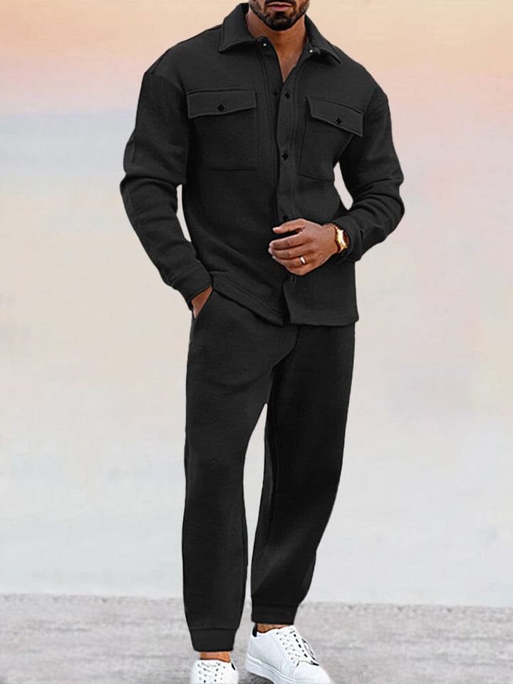 Men's activewear 2-piece set, combining modern style & athletic function for daily activities.