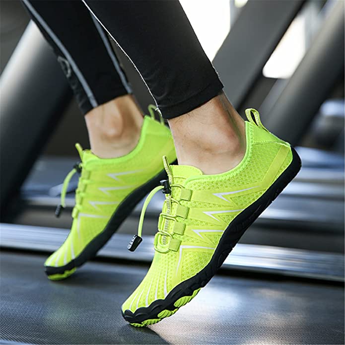 Lightweight & breathable men's barefoot shoes, wide fit for natural walking comfort.
