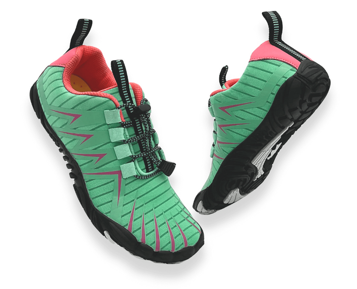 Lightweight men's barefoot shoes, wide fit & flexible, ideal for natural movement & everyday wear.