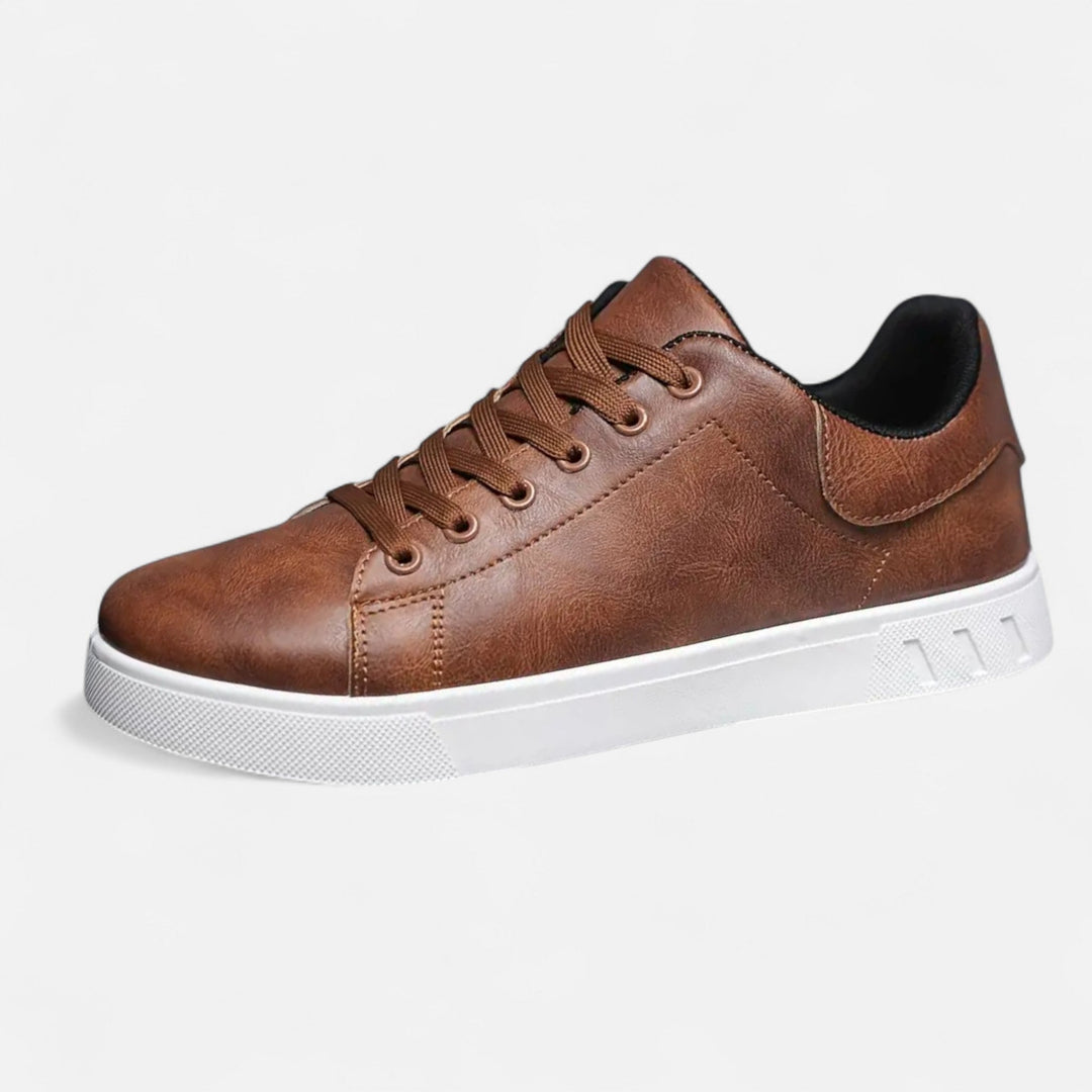 Men's black all-season casual sneakers. Stylish, comfortable lace-up footwear for versatile everyday wear.