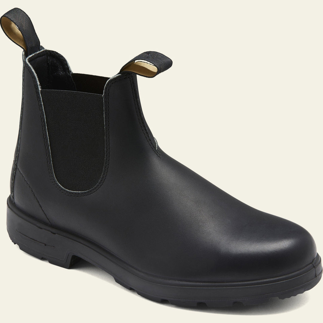 Stylish men's brown ruched Chelsea boots, versatile pull-on ankle boots for smart casual and outdoor wear.