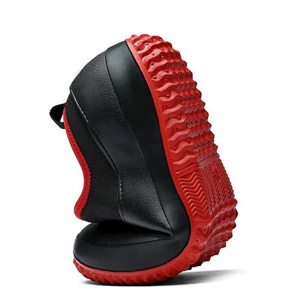 Men's slip-on waterproof safety shoes, perfect for outdoor work, gardening, and all-day comfort.