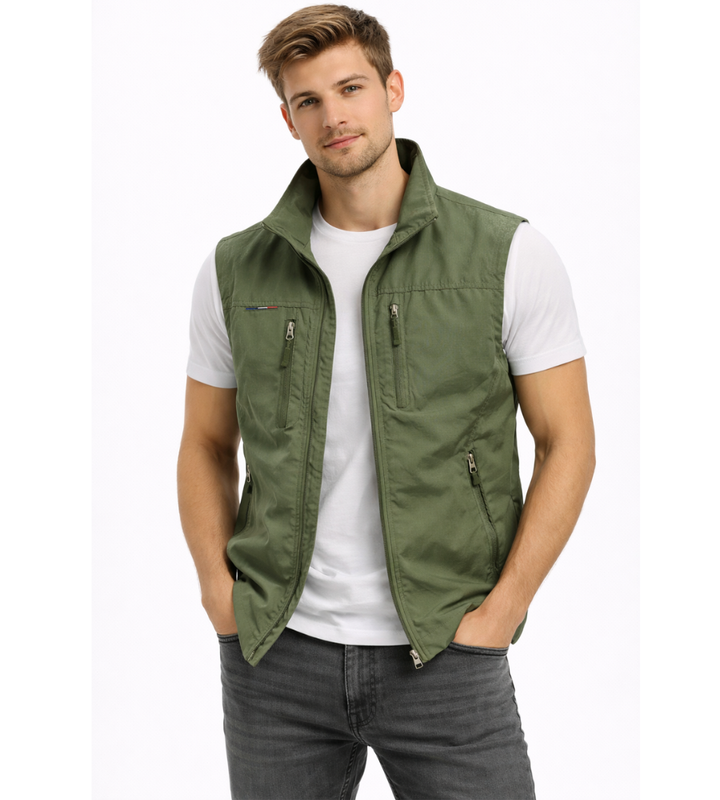 Casual men's fashion bodywarmer, zip front, stand collar, ideal for layering and comfort.