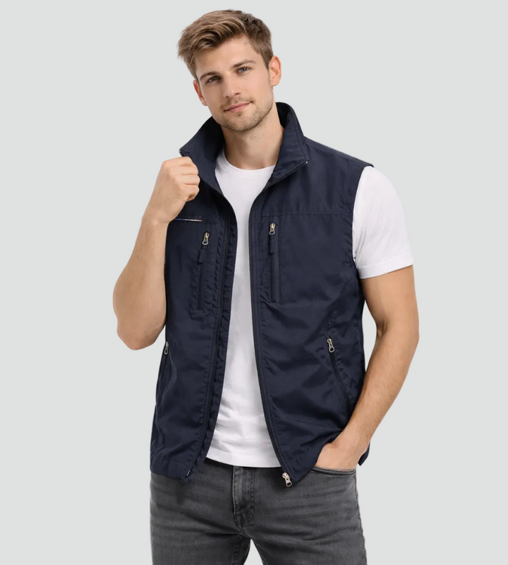 Stylish men's bodywarmer vest, zip-up front, stand-up collar, for casual outdoor wear.