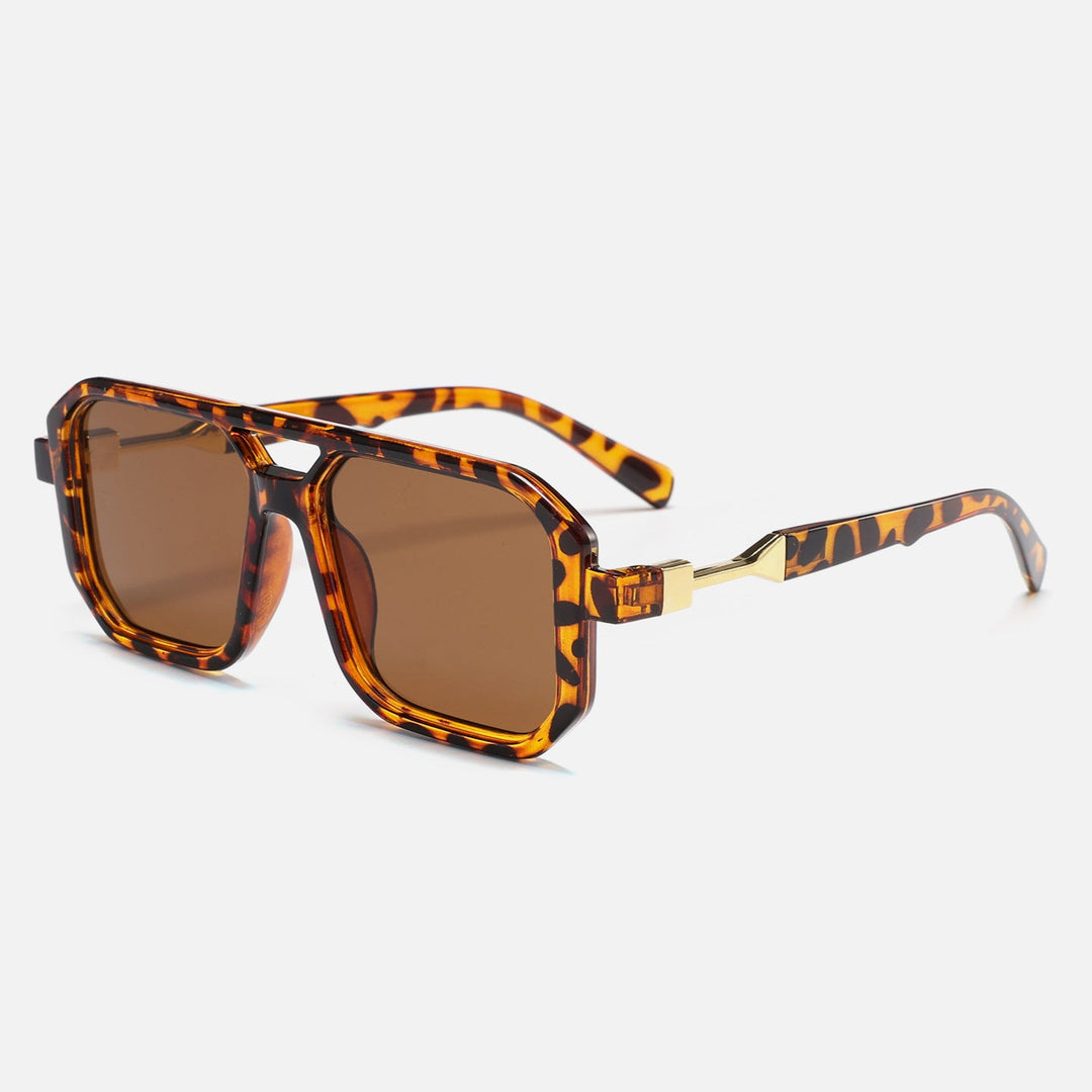 Designer-style men's oversized square sunglasses with a bold frame, ensuring UV protection and a modern fashion statement.