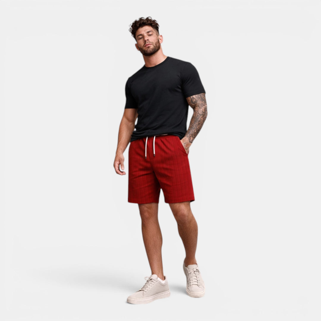Regular fit men's shorts, breathable, versatile for smart casual & vacation wear.
