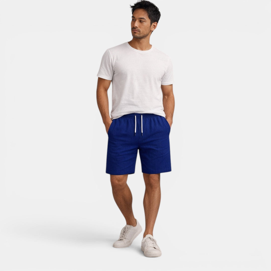 Men's summer apparel: breathable casual shorts, regular fit, for ultimate comfort.