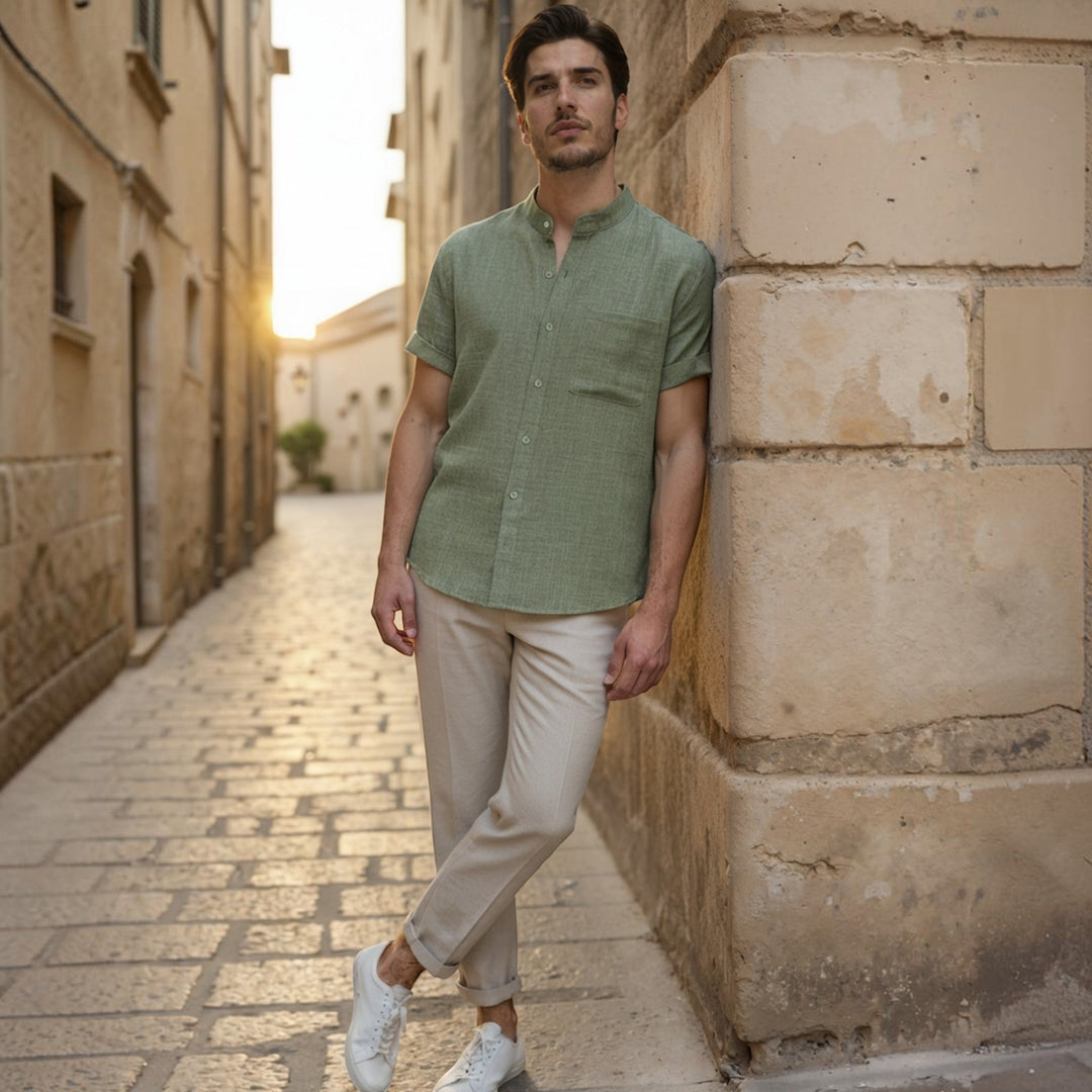 Men's stylish casual shirt, breathable and ideal for travel or resort.