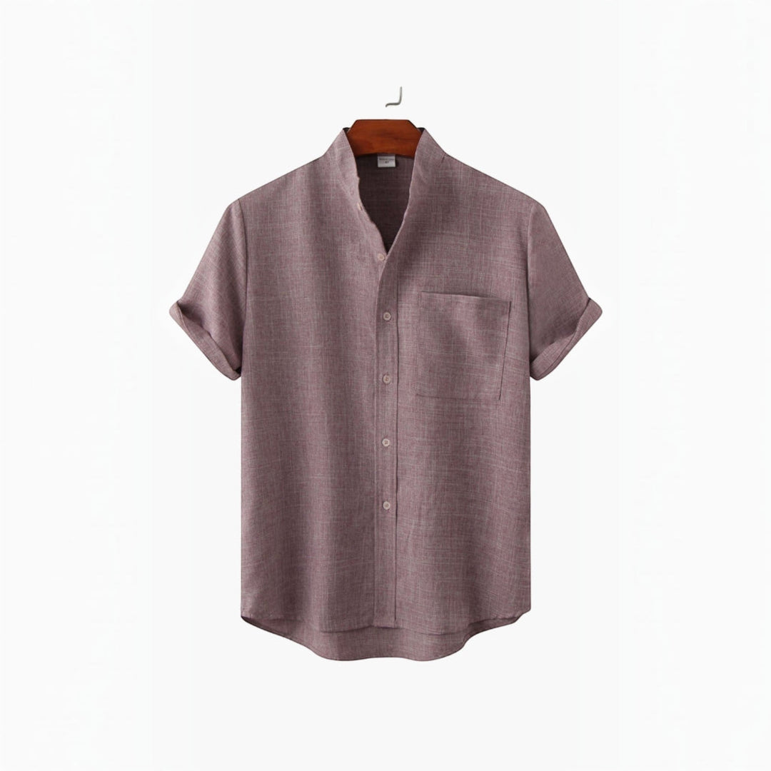 Stylish men's short sleeve casual shirt, perfect for resort wear.