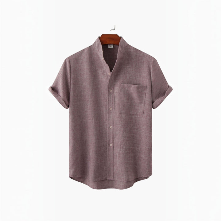 Stylish men's short sleeve casual shirt, perfect for resort wear.