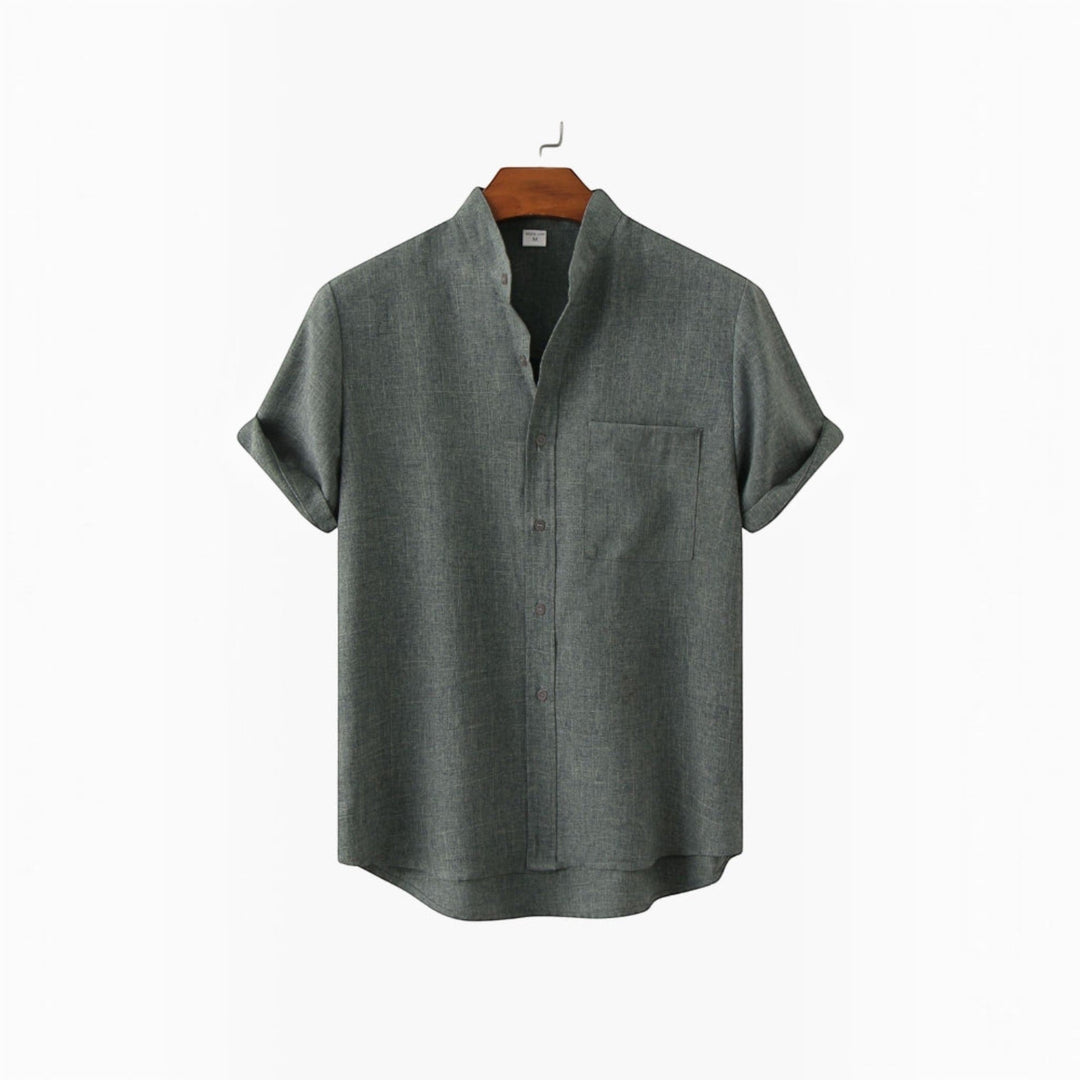 Men's casual summer shirt: relaxed fit, mandarin collar, travel-friendly.