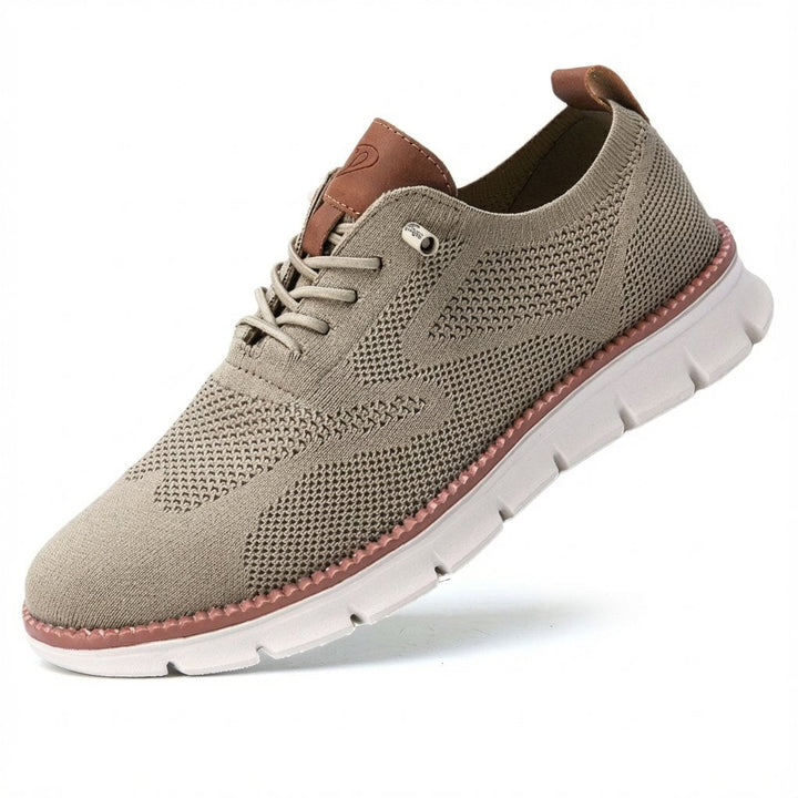 Stylish men's lightweight mesh trainers, breathable and comfortable for casual use.