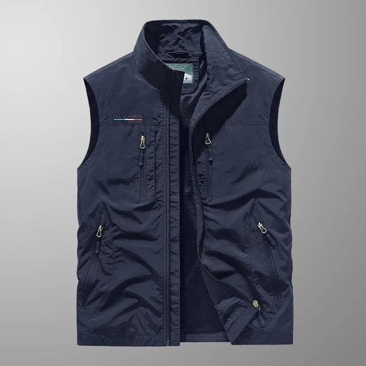 Men's activewear vest, a breathable multi-pocket utility vest for outdoor hiking, fishing, and adventures.