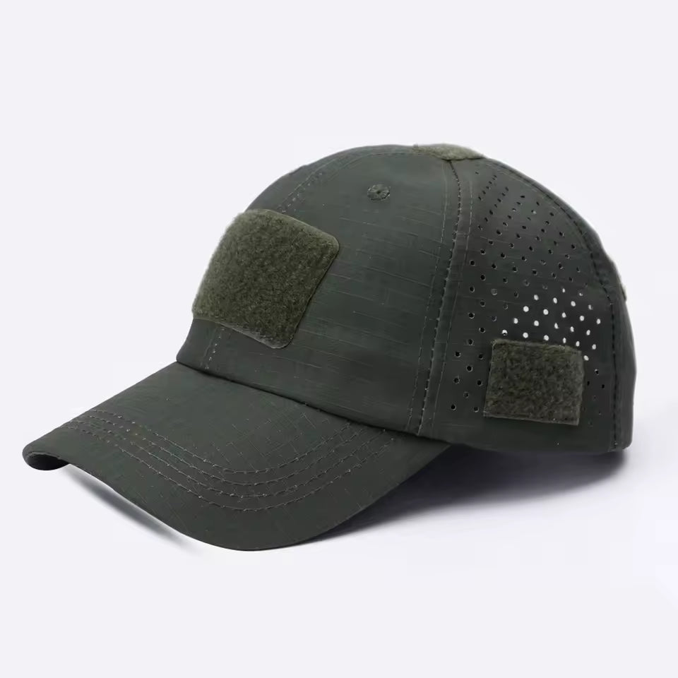 Rugged men's camouflage structured cap. Casual headwear for men's outdoor adventures and everyday fashion.
