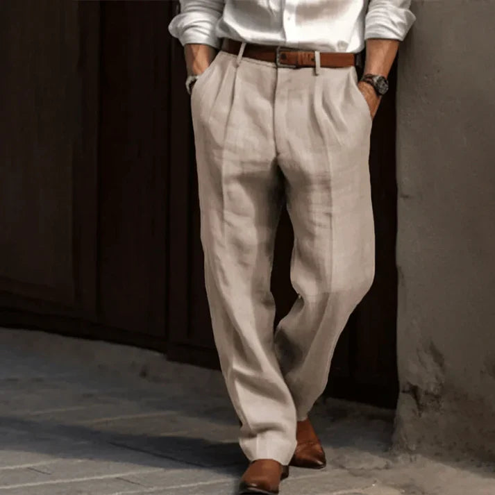 Menswear baggy casual suit pants with a relaxed fit. Enjoy comfort and modern style in these versatile work pants.