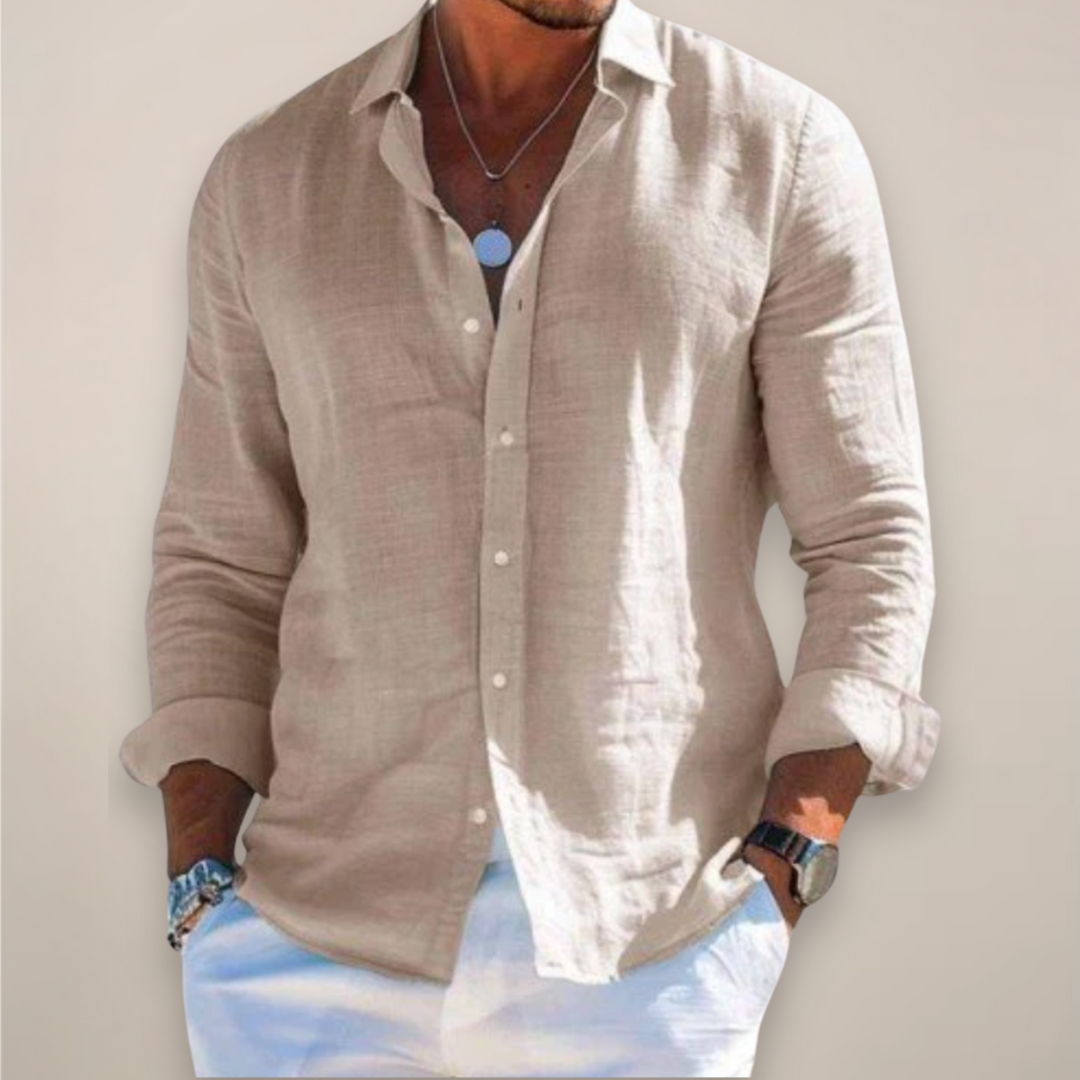Breathable men's casual button shirt, short sleeve for ultimate summer comfort in warm weather.