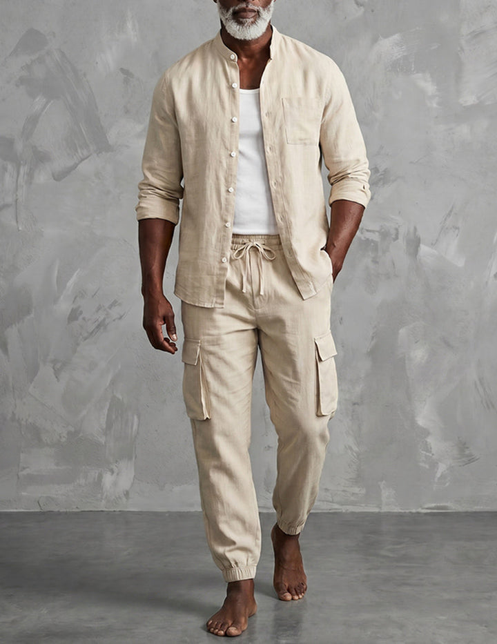 Men's casual cargo two-piece set with mandarin collar shirt & relaxed fit cargo pants. Versatile summer outfit.