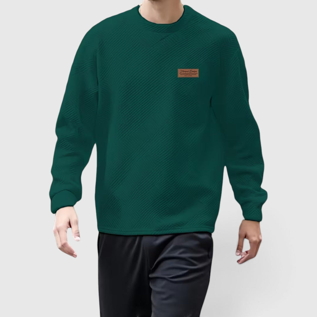 Men's comfortable long sleeve crew neck, versatile top for men's fashion.