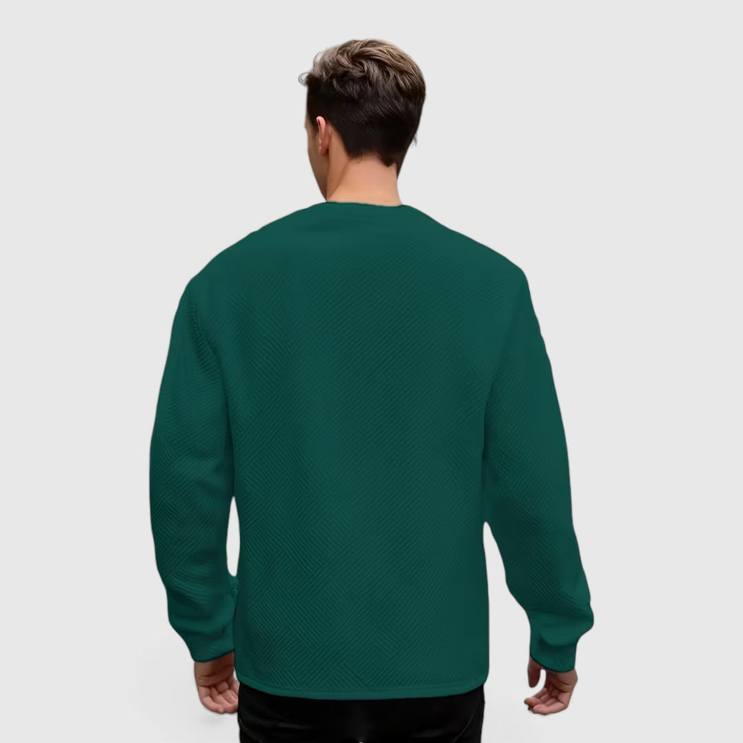 Everyday men's long sleeve crew neck, a comfortable and versatile casual wear top.