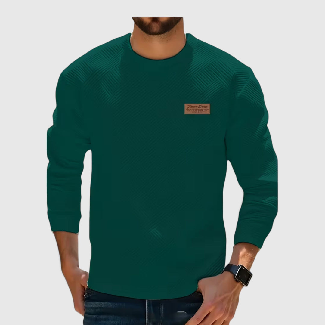 Comfortable men's sweatshirt with crew neck, great for casual spring wear.