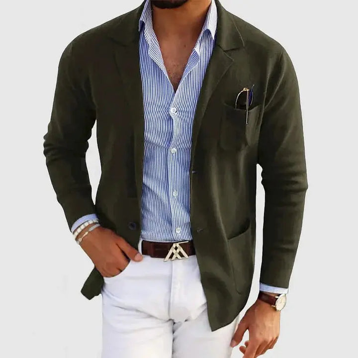 Versatile men's casual knit blazer, excellent for layering over shirts, providing a smart yet comfortable look.