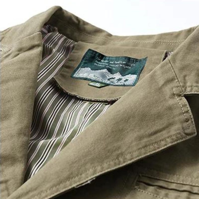 Men's versatile casual blazer, ideal lightweight jacket for layering & everyday smart-casual looks.