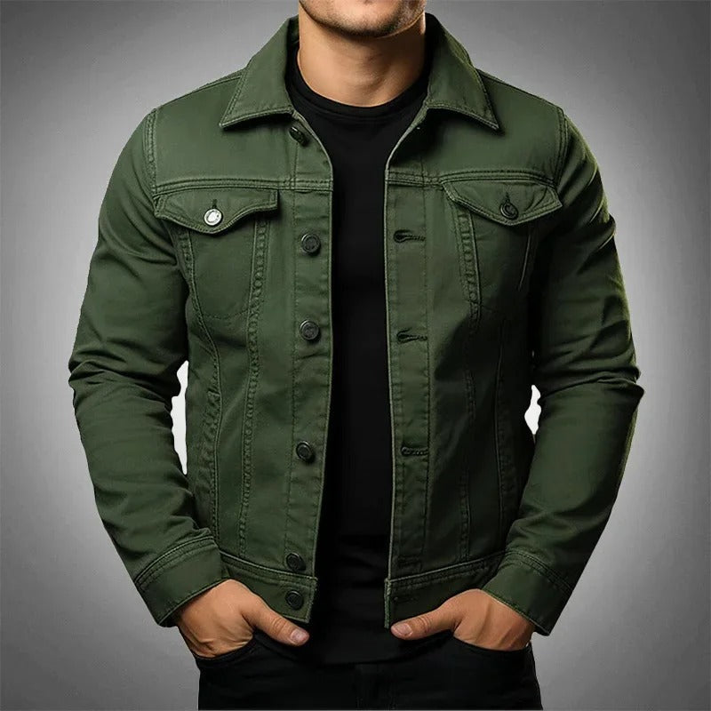 Stylish men's lightweight denim jacket, offering a comfortable and modern casual look for daily wear.
