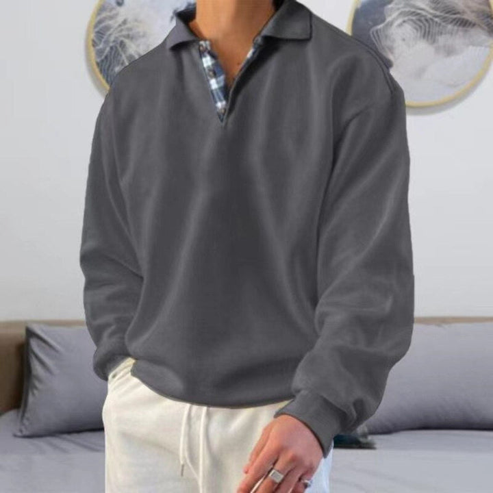 Classic men's casual sweater, solid color, long sleeve. Relaxed fit, comfortable for everyday wear.