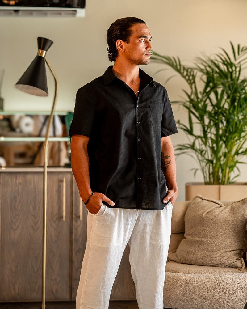 Men's casual short sleeve summer shirt, perfect for beachwear & vacations.