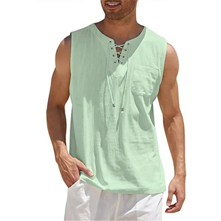 Modern men's top: slim fit casual button-down shirt, ideal for everyday spring/summer fashion.