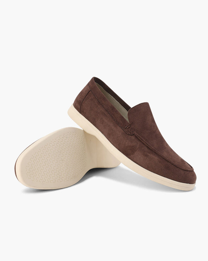 Sophisticated men's smart casual slip-on loafers, ideal for versatile everyday style and comfort.