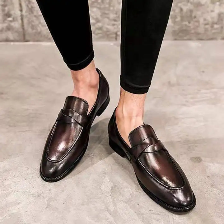 Versatile men's loafers, offering everyday comfort. Slip-on design perfect for casual or smart casual looks.
