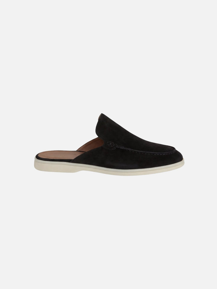 Comfortable men's casual mules with an open heel for easy wear. Breathable & perfect for warm weather.