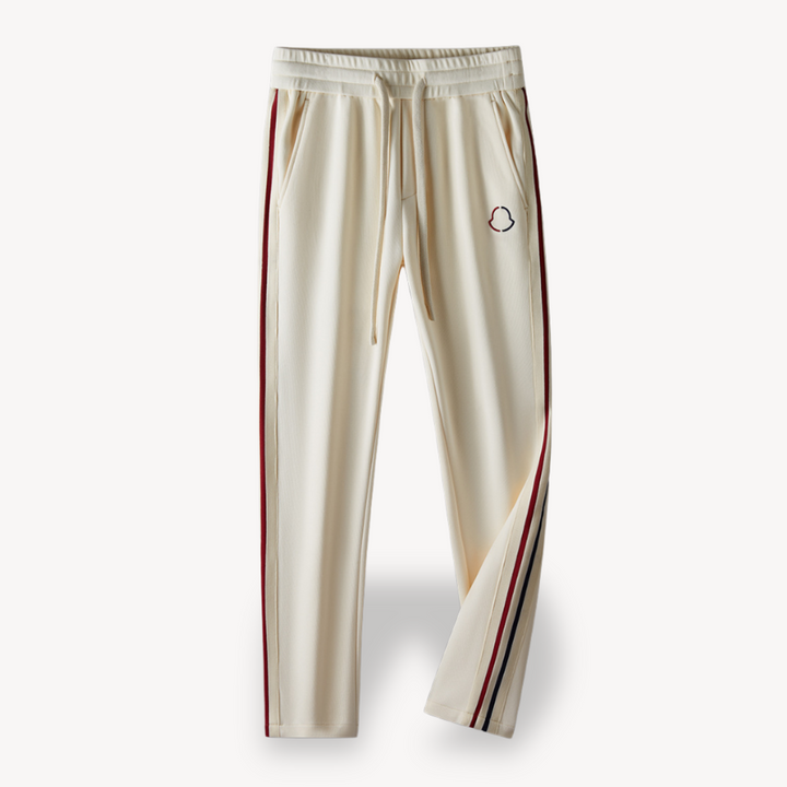 High-quality men's casual set: zip hoodie & joggers for versatile activewear.
