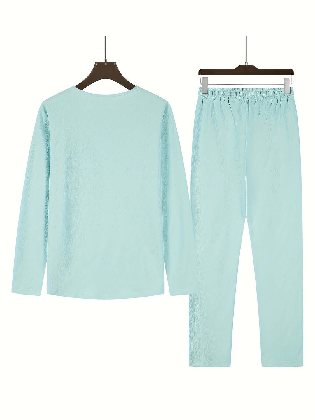 Men's comfortable two-piece casual outfit set. Relaxed loungewear for summer & autumn.