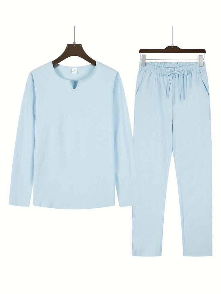 Stylish & comfortable men's casual two-piece outfit. Perfect loungewear set for autumn.