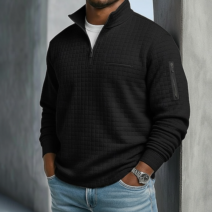 Modern men's casual jumper with soft waffle knit and long sleeves, an essential for comfort.