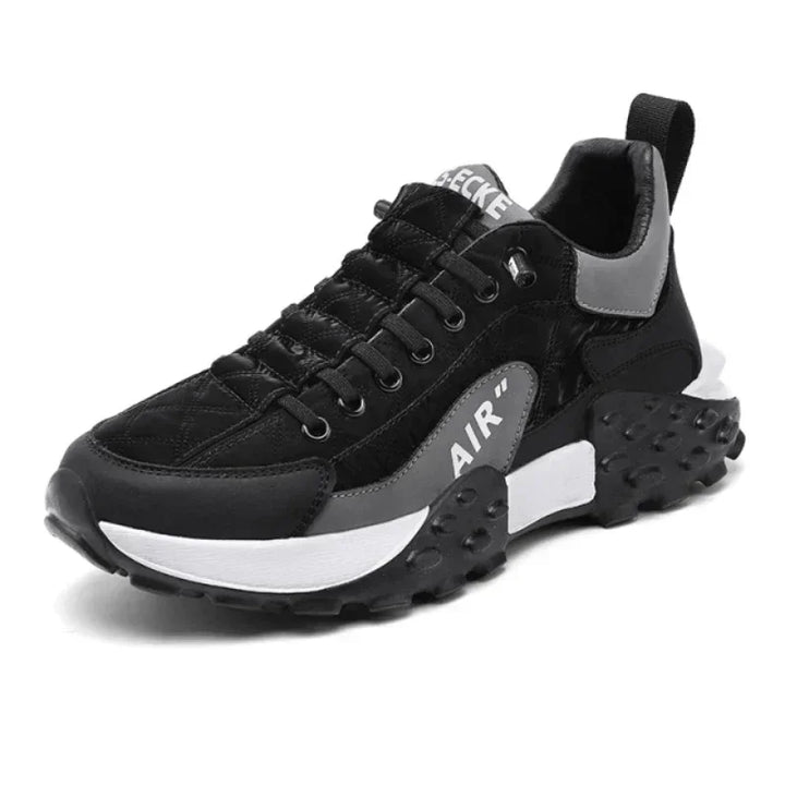 Durable men's chunky athletic sneakers, perfect for streetwear. Textured sole, lace-up, and comfortable for casual urban wear.