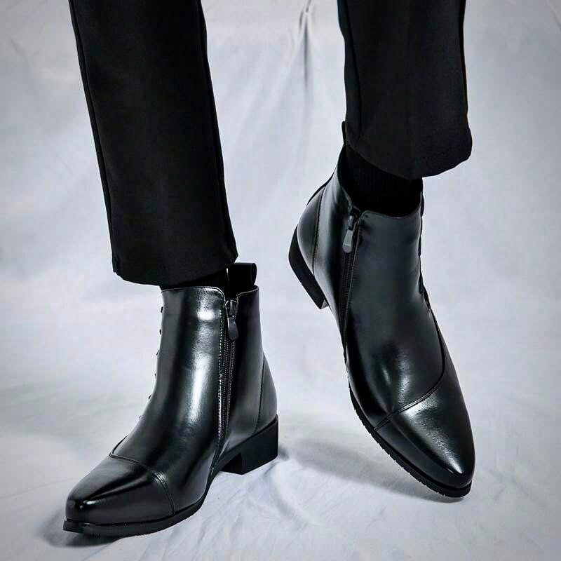 Polished men's business dress boots, providing elegant footwear for a professional and sophisticated look.