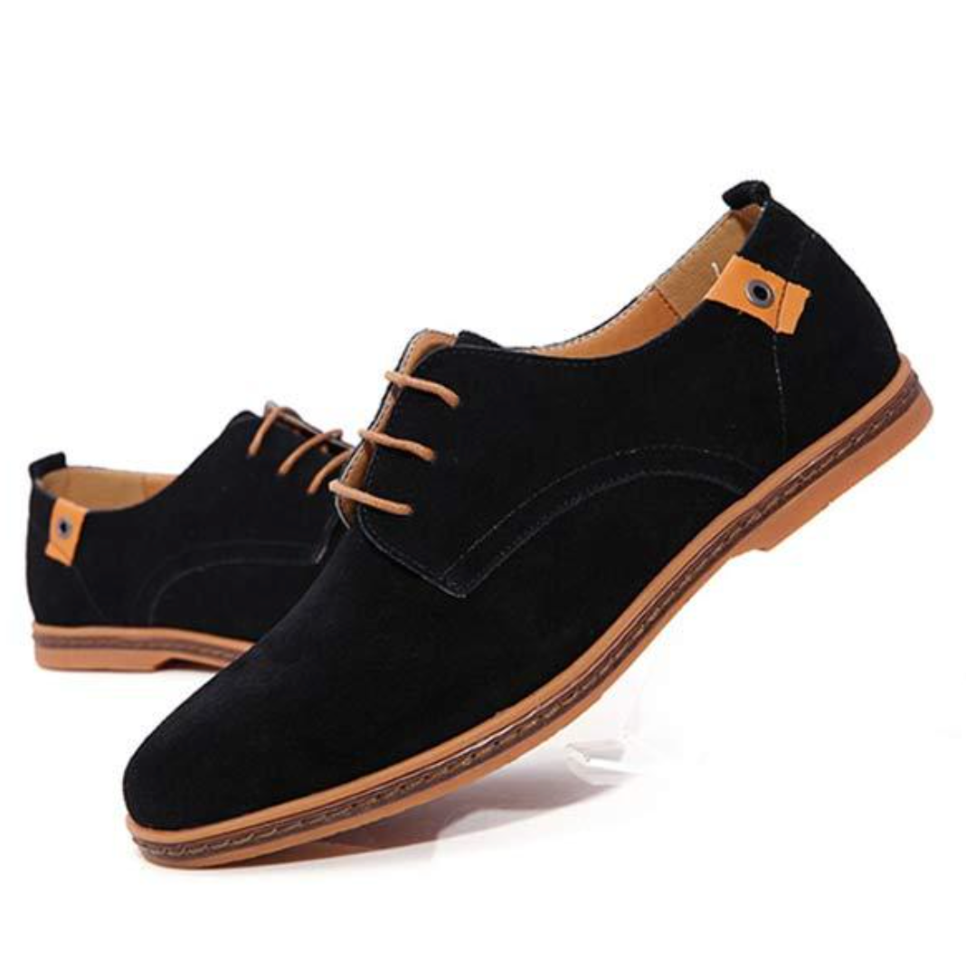 Sophisticated men's classic Oxford business shoes, side view showcasing sleek design, ideal for formal fashion.