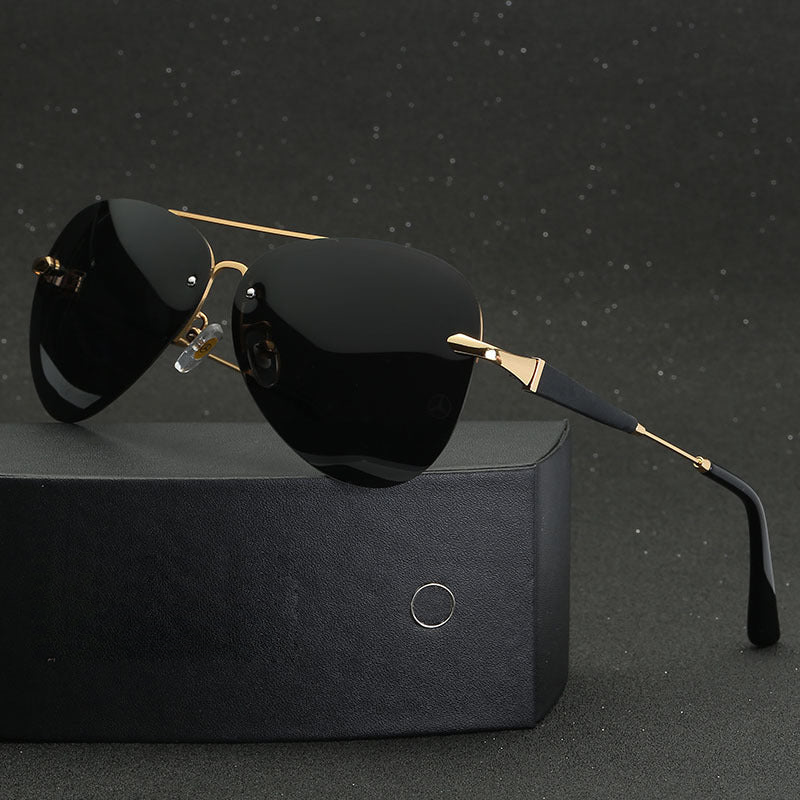 Men's classic black polarized aviator sunglasses for UV protection, perfect for driving & everyday wear.