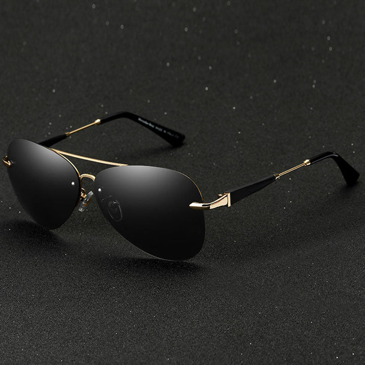 Stylish men's black aviator sunglasses with polarized lenses, offering superior UV protection & clear vision.