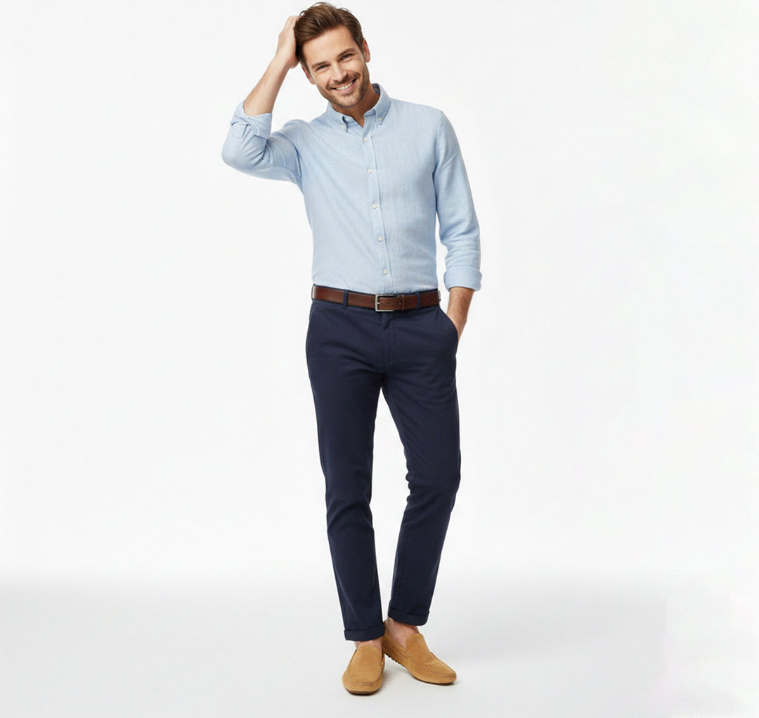 Comfortable men's canvas slip-on shoes for casual everyday wear. Flexible loafers for easy wearing.