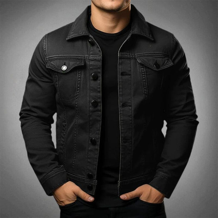 Timeless men's white denim jacket, classic style outerwear, button-up, ideal for spring/summer casual fashion.
