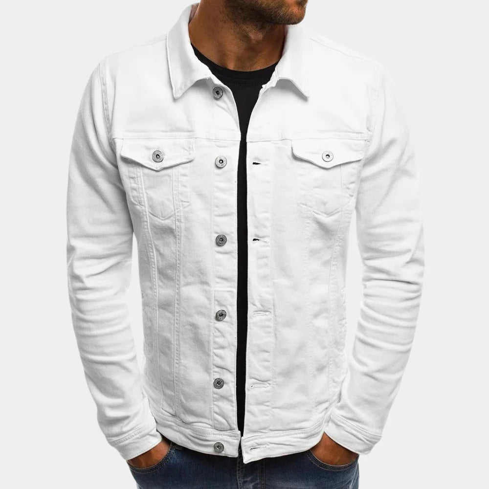 Close-up of men's blue denim jacket fabric & metal buttons, showcasing classic style, quality & durable outerwear.