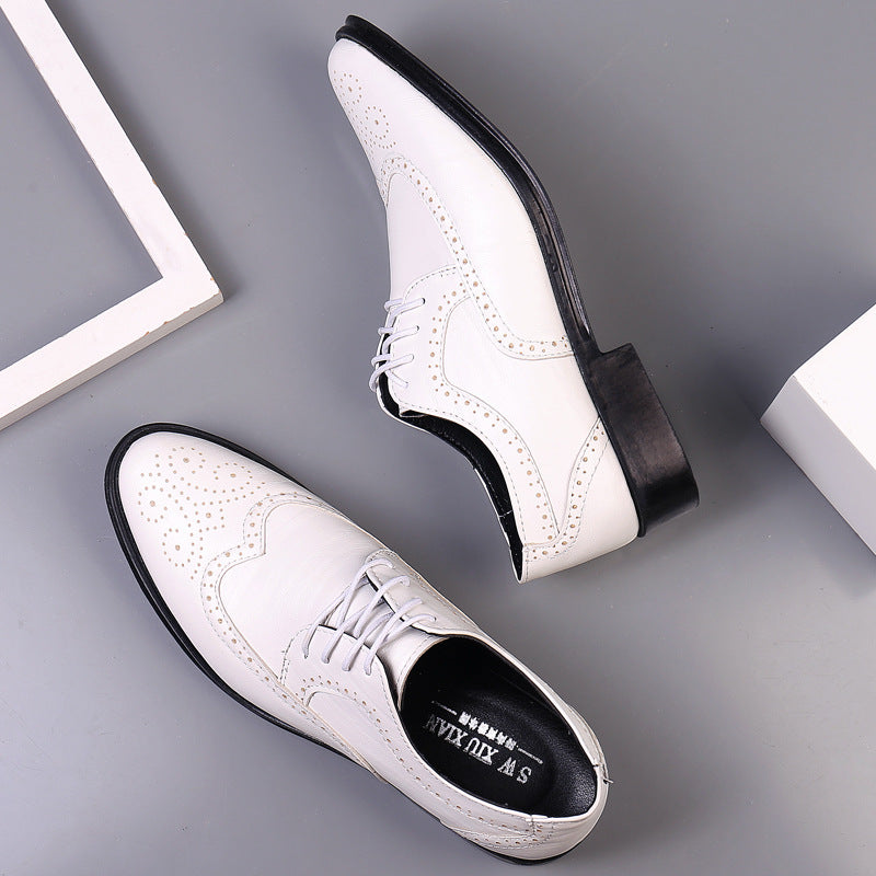 Versatile men's black brogue oxfords, perfect for smart casual or dress events.