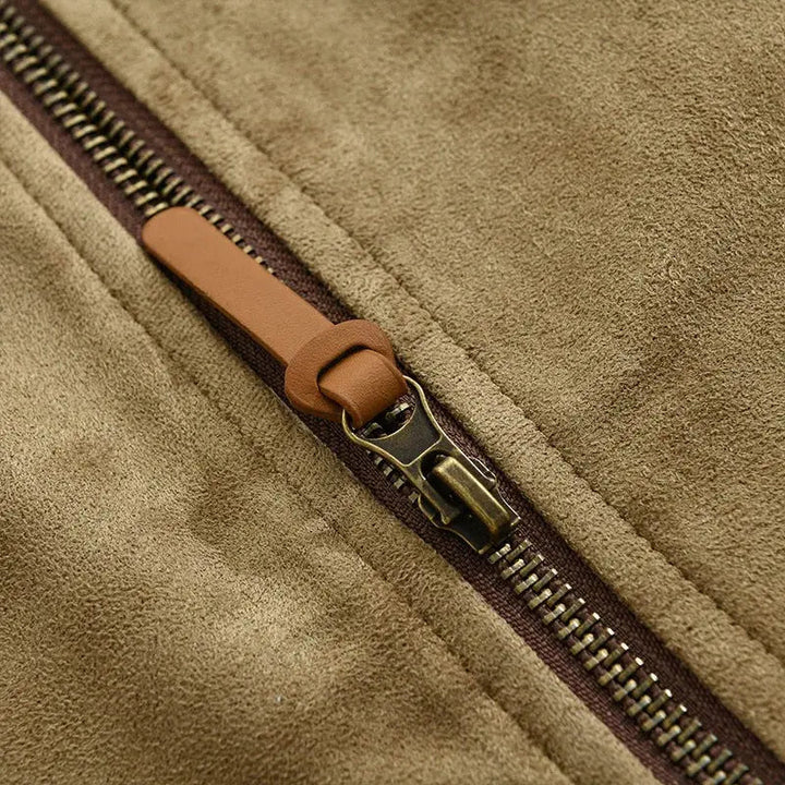 Structured men's button-up winter jacket in khaki. Durable and warm outerwear for versatile cold-weather fashion.